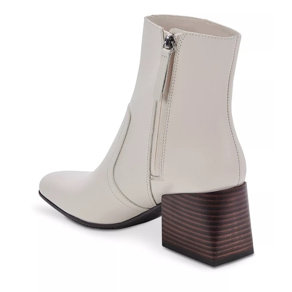 Blondo $149 Women Salome Waterproof Leather Chunky Block Heel Booties Size 6 NWT - Picture 2 of 10